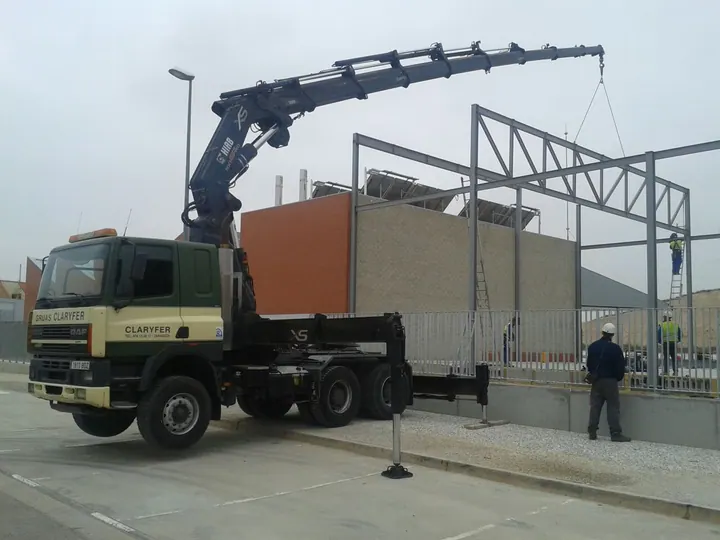 Trabajos-grúas-Zaragoza-18